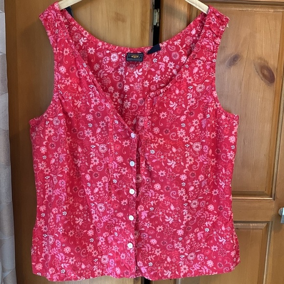 Floral Red Sleeveless Top X - Picture 2 of 8